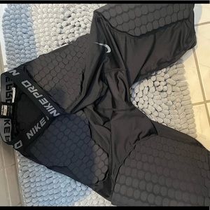 One men XL Nike padded short